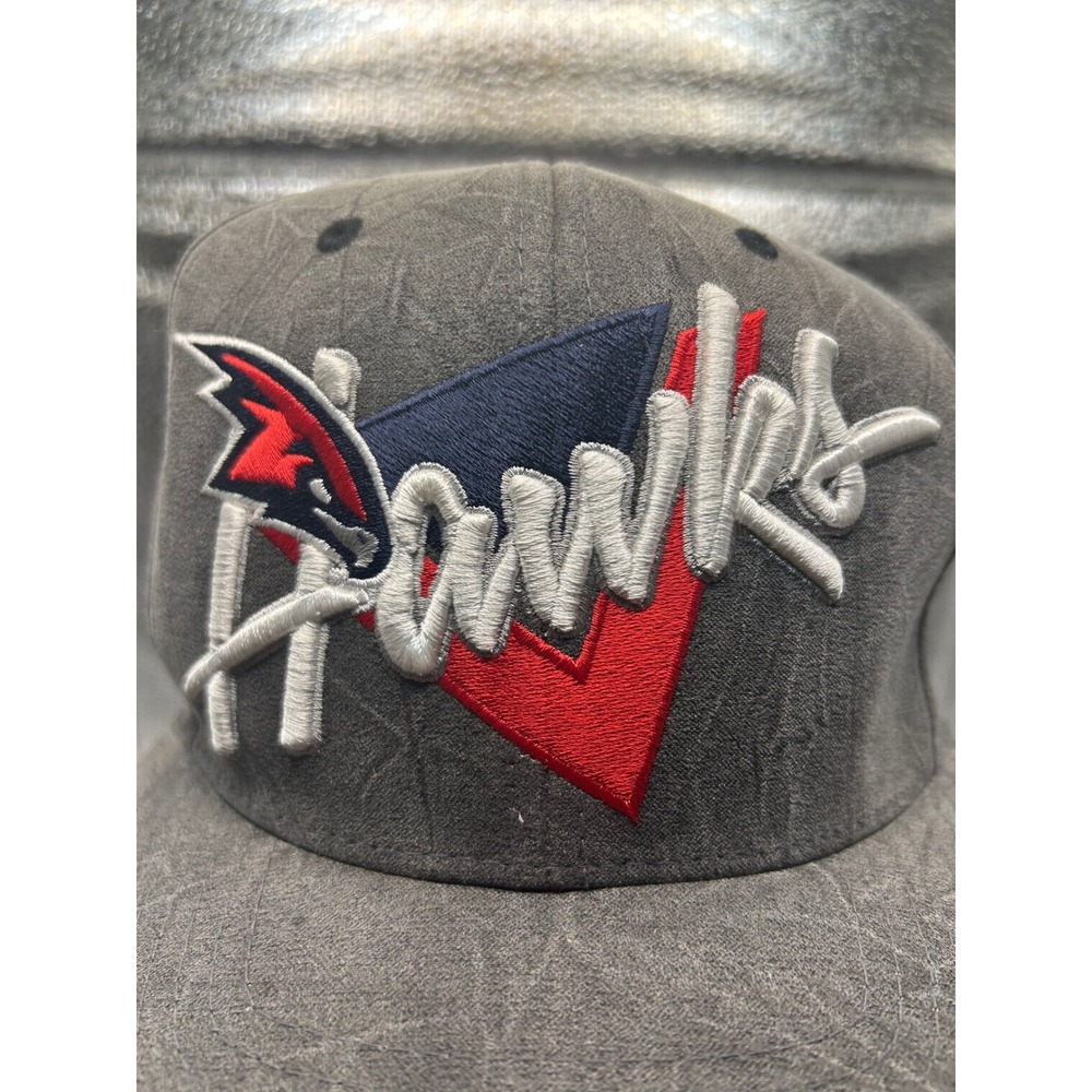 Mitchell & Ness Atlanta Hawks Snapback Hat Grey Red NBA Basketball Cap Vintage